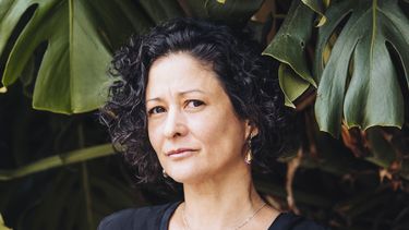 En esta imagen proporcionada por Penguin Random House, la escritora colombiana Pilar Quintana, ganadora del Premio Alfaguara de Novela 2021 por Los abismos.&nbsp; 