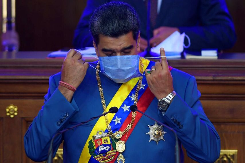 Nicolás Maduro se prepara para su presentar su informe anual ante la Asamblea Nacional chavista, en Caracas.