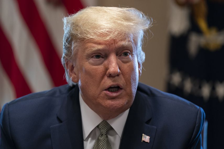   El presidente Donald Trump habla el martes durante una reunión en la Casa Blanca.    