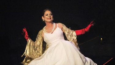 El actor y director Yesler De La Cruz lleva a las tablas la obra La Freddy de Cuba.