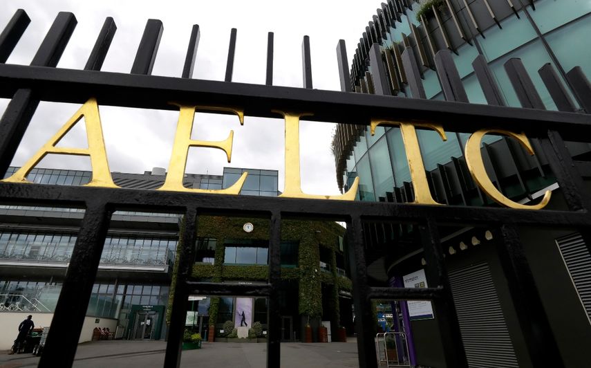 &nbsp;En esta foto del 29 de junio de 2020 aparece el portón de ingreso del All England Lawn Tennis Club, sede del torneo de Wimbledon