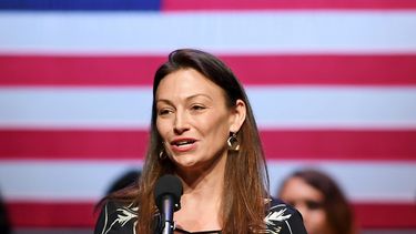 La excomisionada de agricultura de Florida, Nikki Fried.