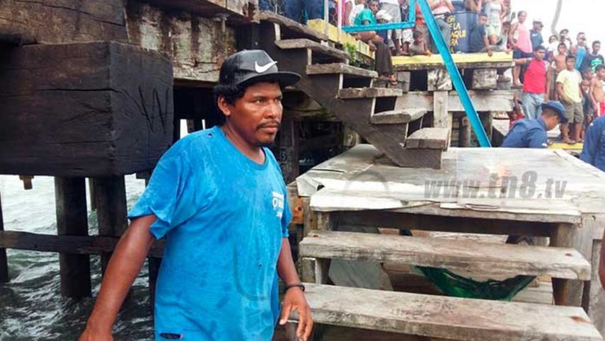 Rescatan a pescadores que naufragaron en un velero en el Caribe Norte de Nicaragua.