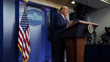 El presidente Donald Trump hace declaraciones en la Casa Blanca en Washington, el jueves 5 de noviembre de 2020.&nbsp;