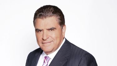 Don Francisco, a los 72 años sigue trabajando prácticamente todos los días. (CORTESÍA)