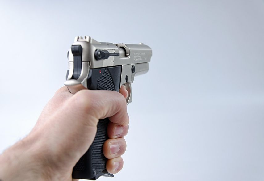 El permiso para portar un arma en EEUU&nbsp;está sujeto a una combinación de regulaciones federales y estatales