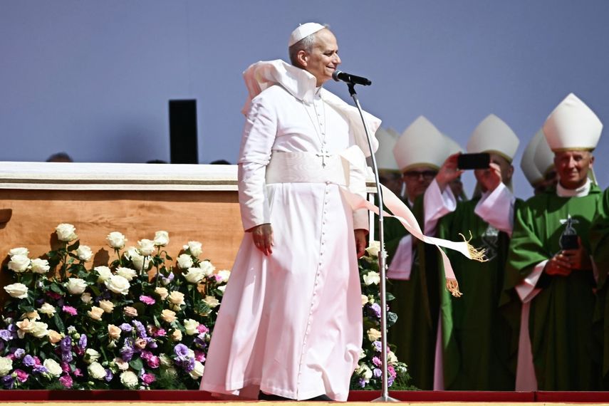 El Papa León XIV ofició una misa en el barrio romano de Tor Vergata, en el marco del Jubileo de la Juventud, el 3 de agosto de 2025.