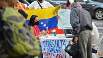 NOTICIA DE VENEZUELA  - Página 39 Los-venezolanos-que-viven-estados-unidos-y-que-no-participaron-traves-las-aplicaciones-podran-hacerlo-este-sabado-los-puestos-que-se-han-colocado-diferentes-ciudades-tal-fin