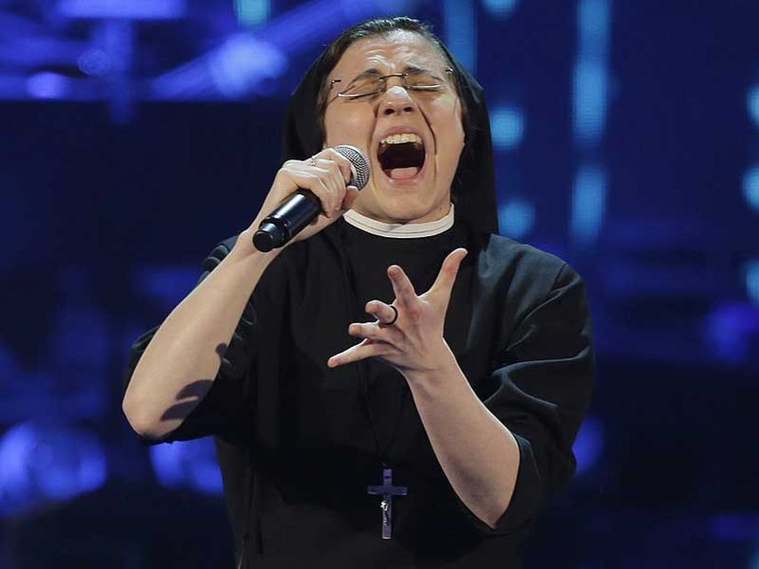 Monja ganadora de La Voz Italia presenta disco con Like a Virgin de avance