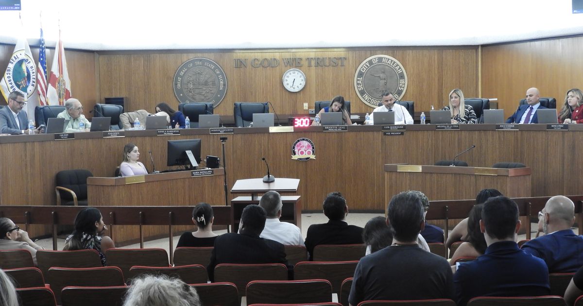 Un divido Concejo de Hialeah incapaz de llenar escaño vacante ni elegir nuevo presidente