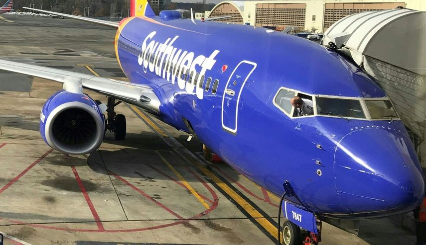 Un piloto desde la cabina de una avión de la aerolínea Southwest.