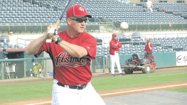 Pedrique fue coach de banca de los Astros durante dos temporadas. (ARCHIVO)