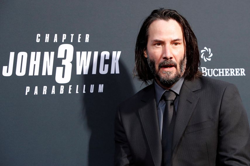 El actor Keanu Reeves regresa encarnando al asesino que tendrá que huir después que se ofrecieran 14 millones de dólares por su cabeza.