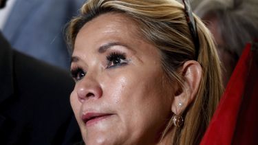 Fotografía del 11 de noviembre de 2019 de Jeanine Añez a su llegada al Congreso en La Paz, Bolivia. 