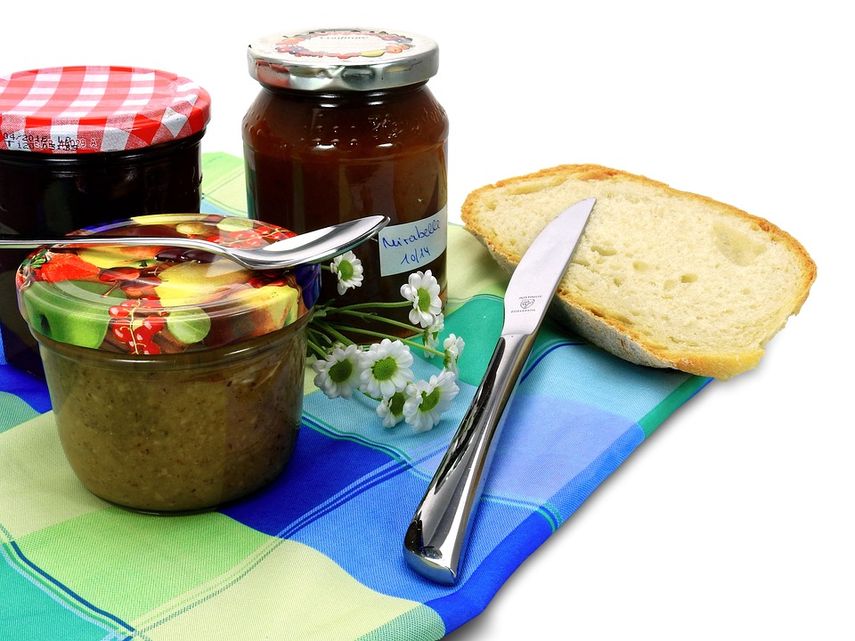 Una alternativa es la aelaboraci&oacute;n de comida y alimentos caseros