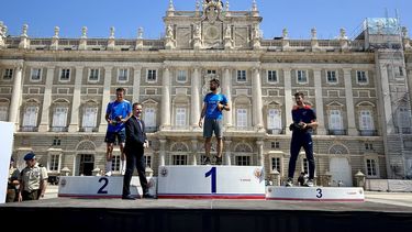 En la carrera han participado también agrupaciones de la UME, de la Guardia Real, de la Policía Municipal, la Guardia Civil y de otras corporaciones.