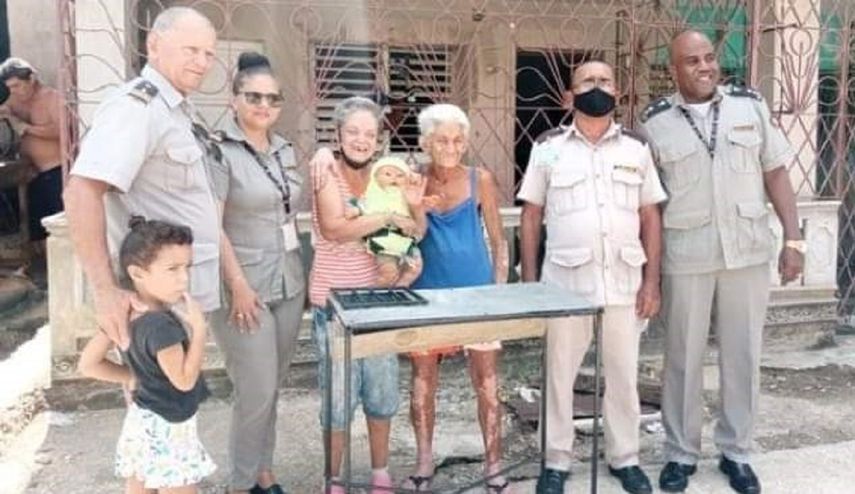 En ridículo y criticada la Aduana de Cuba por regalo indignante