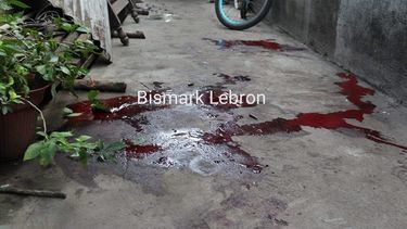 Las manchas de sangre de una de las víctimas que fue tiroteada por la Policía del régimen de Daniel Ortega, la madrugada de 17 de julio de 2019, en la ciudad de León, Nicaragua.