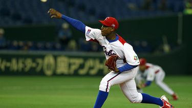 Danny Betancourt fue el pitcher ganador del encuentro. (ARCHIVO)