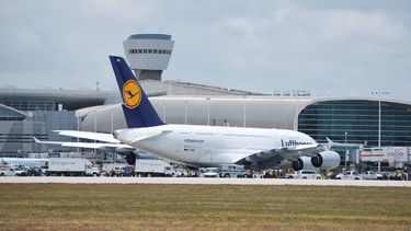 El avión A380 de Lufthansa voló a Miami por primera vez el 11 de junio de 2011.