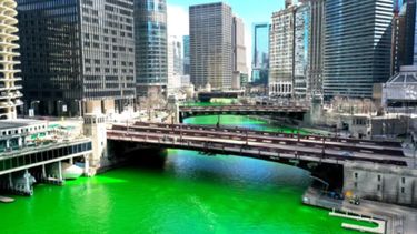 El día en que el Río Chicago lo tiñen de verde
