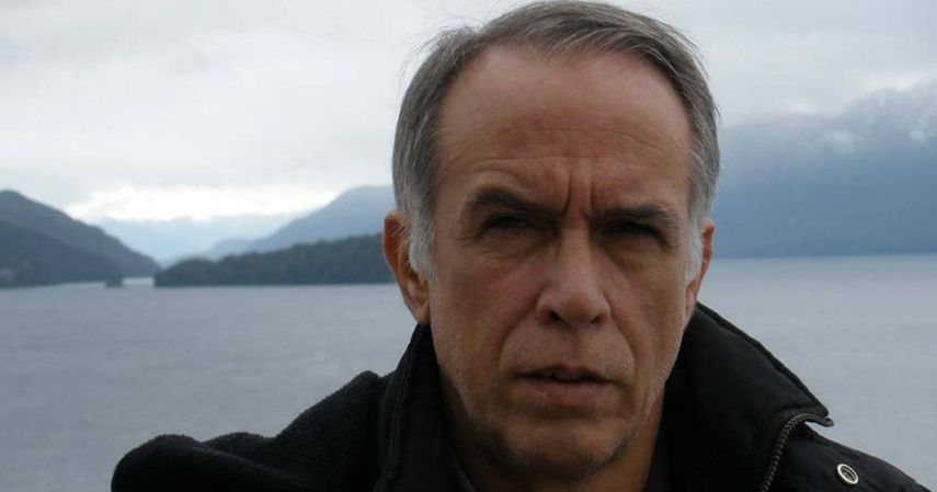 Por mayor&iacute;a, el XII Premio Internacional de Poes&iacute;a Gast&oacute;n Baquero 2019 al poemario titulado Sincronismos, del poeta cubano Jorge Luis Arcos, ha detallado el Consistorio.