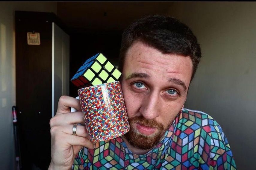 &nbsp;Christian Goñi: el artista que hace magia con cubos de Rubik