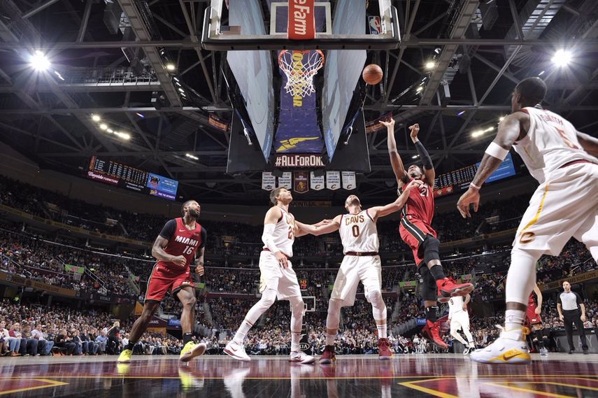 El quinteto de Cleveland consiguió su novena victoria en fila, la racha actual más larga en la NBA.