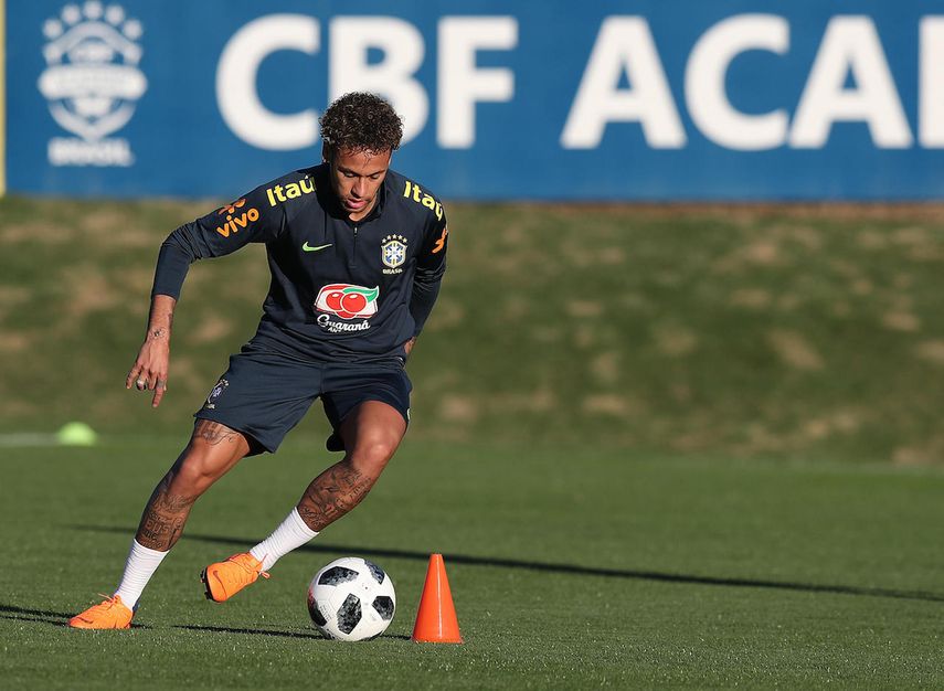 La sanción puede adelantar la partida de&nbsp;Neymar&nbsp;a Brasil para preparar la Copa América con su selección.