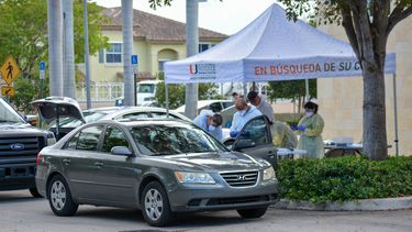 El Condado Miami-Dade puso en marcha en un programa la toma de muestra de sangre entre la comunidad con fines de estudio del coronavirus.