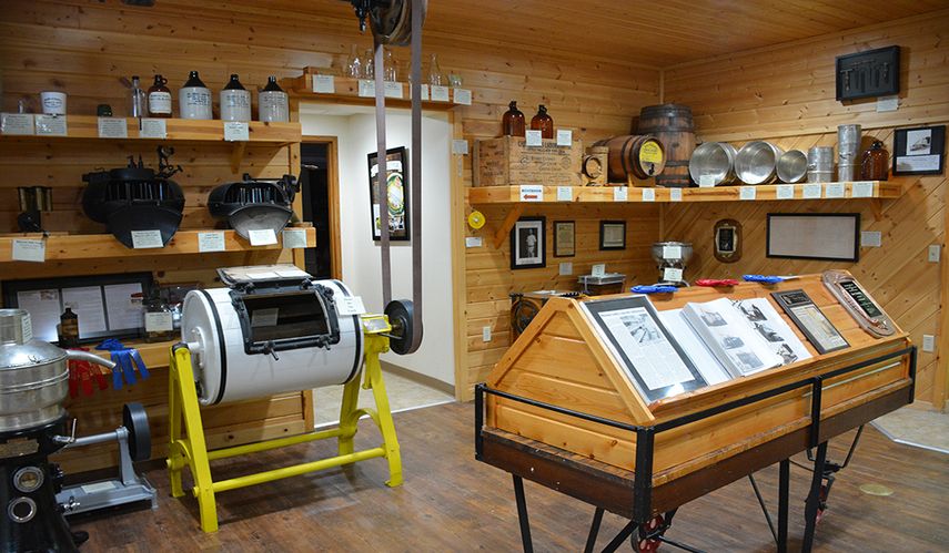 Hennings Cheese Factory Wisconsin.