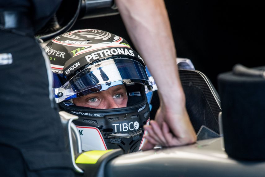 Bottas fue más rápido, por 0,042 segundos, que el alemán Sebastian Vettel.