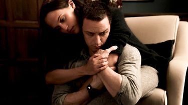 James McAvoy y&nbsp;Alicia Vikander en la película Inmersión.