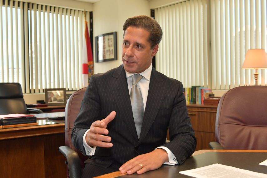 Alberto Carvalho, superintendente de escuelas públicas de Miami-Dade.