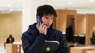 Antes de difundir las im&aacute;genes, el artista ruso recibi&oacute; asesor&iacute;a legal de Juan Branco, un joven abogado franco-espa&ntilde;ol de 30 a&ntilde;os conocido por haber defendido a Julian Assange, el fundador de Wikileaks.&nbsp;