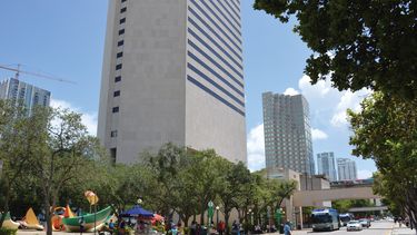 Imagen referencial de los alrededores del Government Center de Miami.