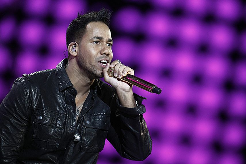 El cantante dominicano Romeo Santos se presenta hoy, lunes 25 de febrero de 2013, durante la segunda noche de la edición 53 del Festival Internacional de Viña del Mar, Chile. (EFE)