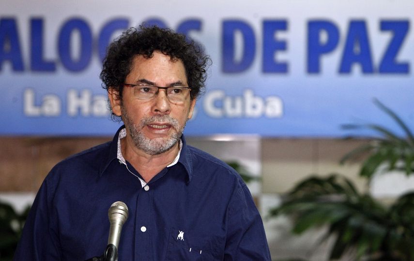 Félix Antonio Muñoz&nbsp;alias Pastor Alape, líder de las FARC, visitó este sábado la zona veredal y valoró la responsabilidad con la que los guerrilleros asumen los compromisos.