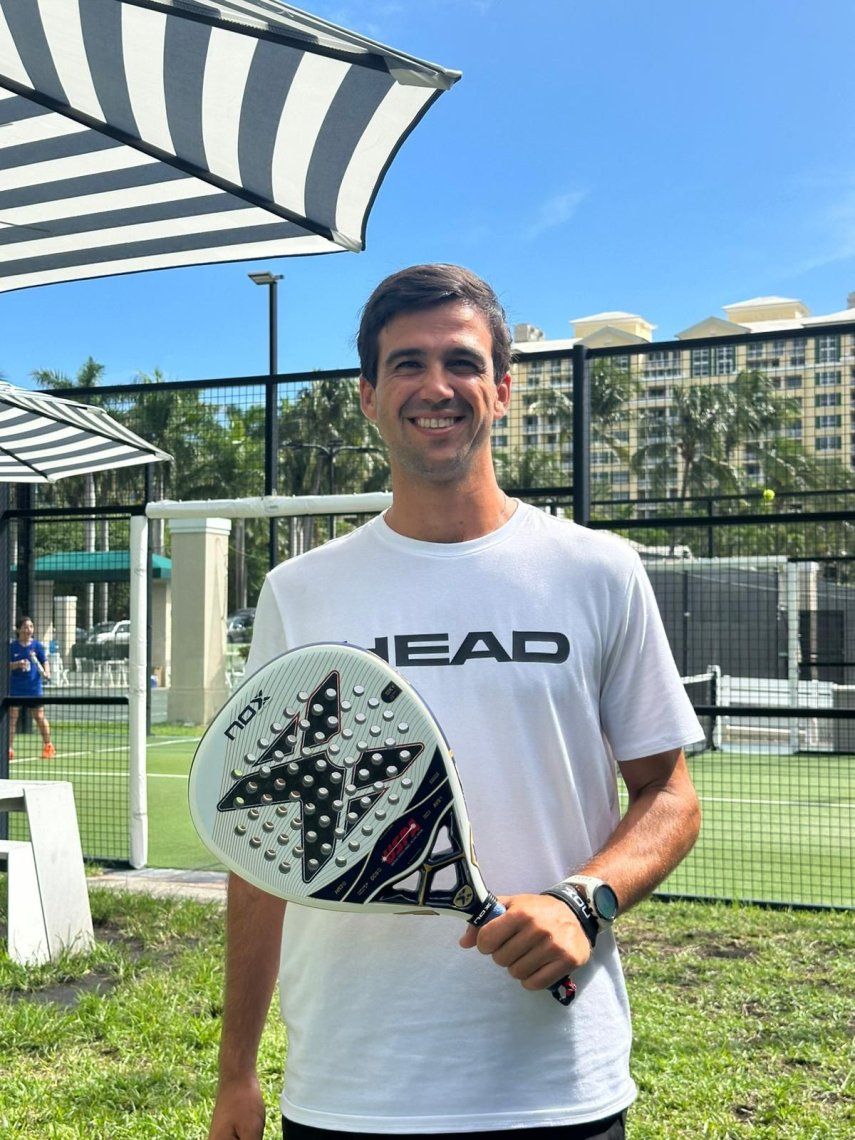 El español Txema Carrillo, Director de Operaciones Deportivas en The Ritz-Carlton Key Biscayne e instructor profesional del Pádel en Miami. El español Txema Carrillo, Director de Operaciones Deportivas en The Ritz-Carlton Key Biscayne e instructor profesional del Pádel en Miami.