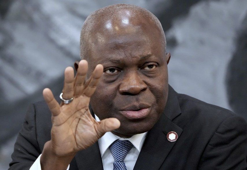 Gilbert Houngbo, director general de la Organización Internacional del Trabajo, se dirige a los medios durante una conferencia de prensa en Berlín, Alemania, el martes 29 de noviembre de 2022. Los beneficios ilegales del trabajo forzoso en todo el mundo han ascendido a la obscena cantidad de 236.000 millones de dólares al año, según reportó el martes 19 de marzo de 2024 la agencia de empleo de Naciones Unidas.&nbsp;