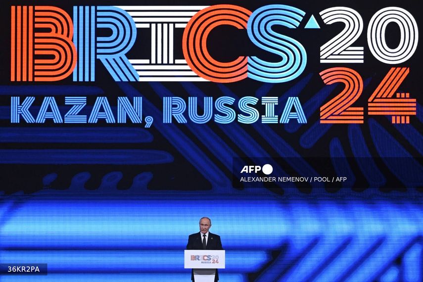 &nbsp;Vladimir Putin pronuncia un discurso durante una recepción festiva de la cumbre BRICS en Kazán el 23 de octubre de 2024.&nbsp;