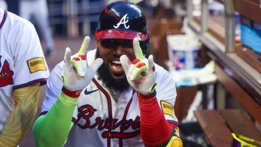 Marcell Ozuna de los Bravos de Atlanta celebra tras batear un jonrón solitario en el juego ante los Medias Rojas de Boston, el miércoles 8 de mayo del 2024.&nbsp;