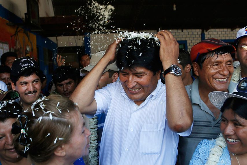 Advierten sobre severas sanciones a quienes divulgaron la supuesta muerte de Evo Morales en Twitter