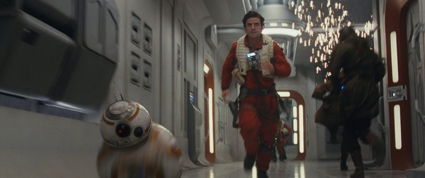 El actor Oscar Isaac en la película&nbsp;Star Wars:&nbsp;The Last Jedi.