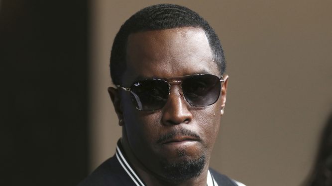 El rapero Sean Diddy Combs llega al estreno en Los Ángeles de The Four: Battle For Stardom en el CBS Radford Studio Center en Los Ángeles el 30 de mayo de 2018. &nbsp;