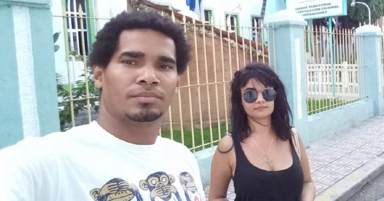 El activista y artista Luis Manuel Otero Alcántara y la curadora de arte Claudia Genlui Hidalgo fueron arrestados