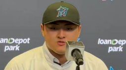 Rintaro Sasaki se puso el uniforme de los Marlins de Miami durante su presentación&nbsp;