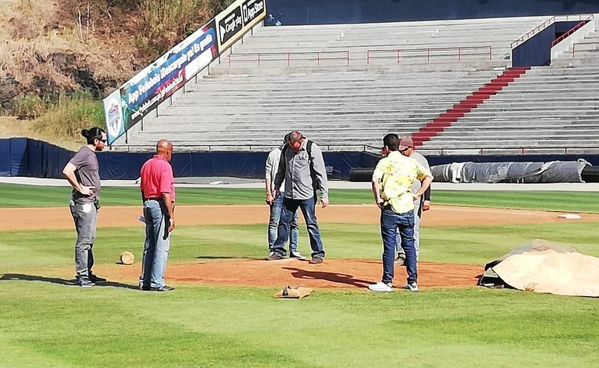 Este miércoles inspectores de las Grandes Ligas&nbsp;estuvieron&nbsp;en el estadio nacional Rod Carew de la capital panameña para hacer una inspección al coliseo que albergará, desde el lunes próximo, la edición 61 de la Serie del Caribe de Béisbol profesional.