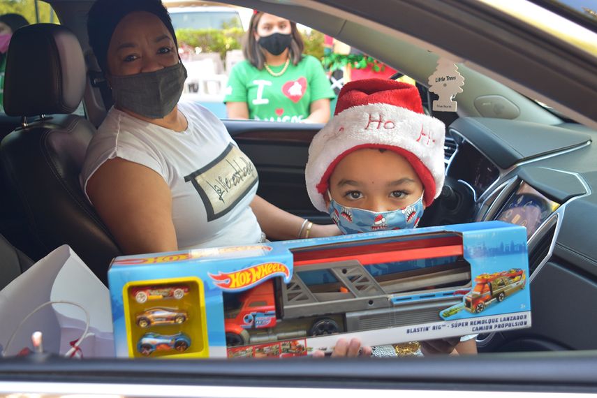 Amigos For Kids, la organización sin fines de lucro con sede en Miami dedicada a prevenir el abuso y la negligencia infantil, lleva a cabo su recaudación anual de juguetes por la temporada festiva hasta mañana 13 de diciembre.