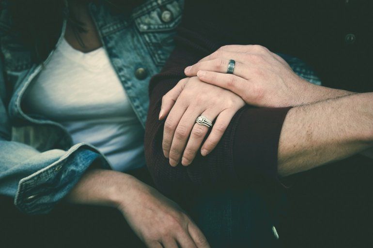 Cuando la mujer es mayor que el hombre en una pareja Cuando la mujer es mayor que el hombre en una pareja
